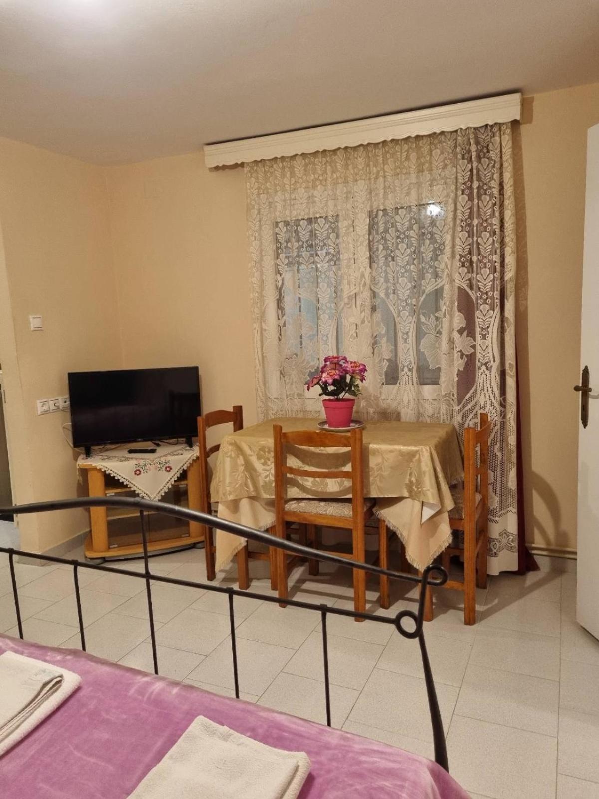 Κεντρικό, Άνετο Και Ζεστό Διαμέρισμα 카메나불라 외부 사진