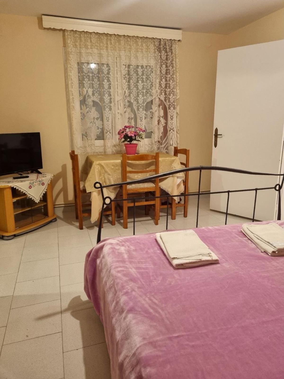 Κεντρικό, Άνετο Και Ζεστό Διαμέρισμα 카메나불라 외부 사진