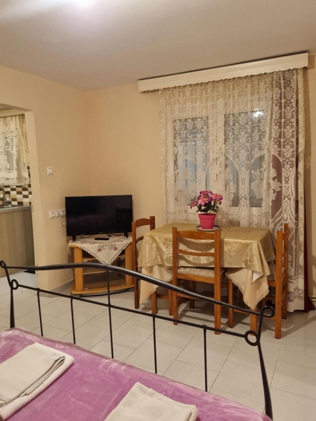 Κεντρικό, Άνετο Και Ζεστό Διαμέρισμα 카메나불라 외부 사진